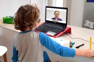 گفتاردرمانی آنلاین لکنت زبان