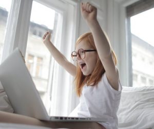 گفتاردرمانی آنلاین برای اتیسم