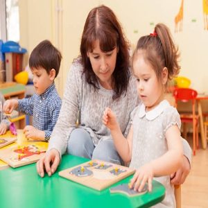 7 نشانه آماده نبودن کودک برای از پوشک گرفتن و راهحل