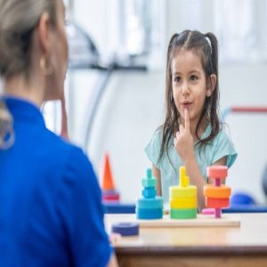 8 خطای تربیتی که مشکلات رفتاری کودک را تشدید میکند