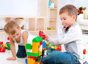 8 راهکار افزایش توجه شنیداری و درک دستورات ساده